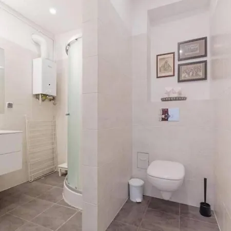 Διαμέρισμα Golden Apartments&glamping-k21 *